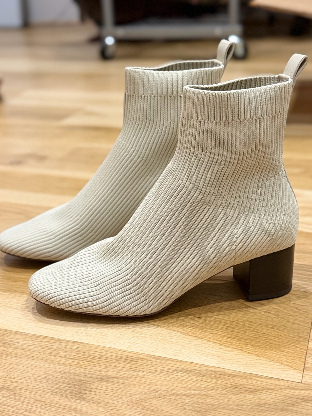 Everlane Knit Sock Ankle Boots Ivory Cream Block Heel Size 7.5
